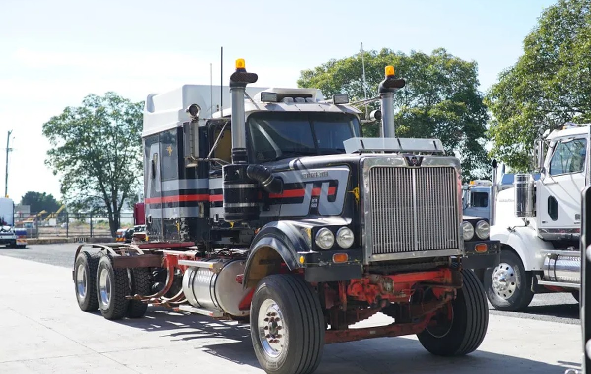 Mad Cow on the cover of Roadtrains magazine