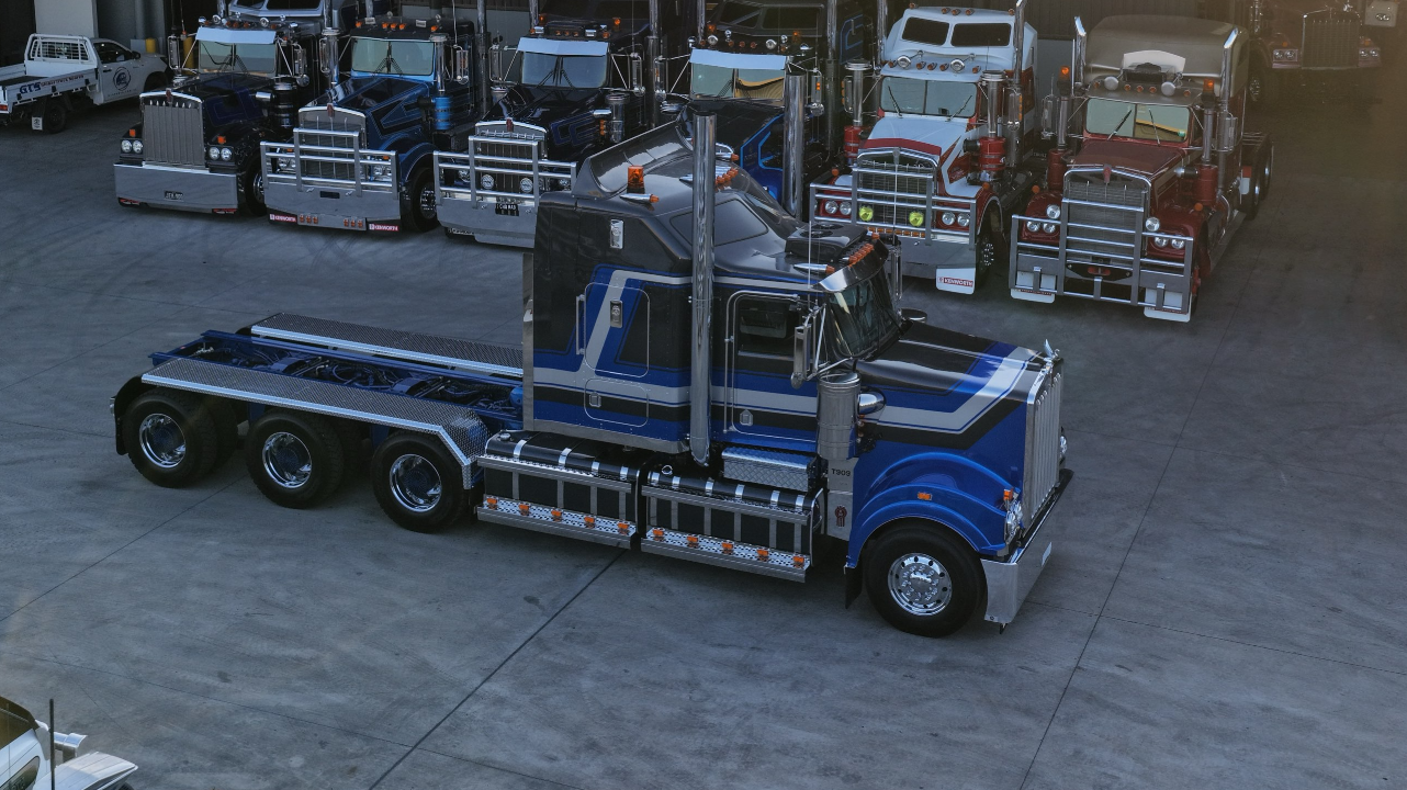 Kenworth T909 Tri Drive